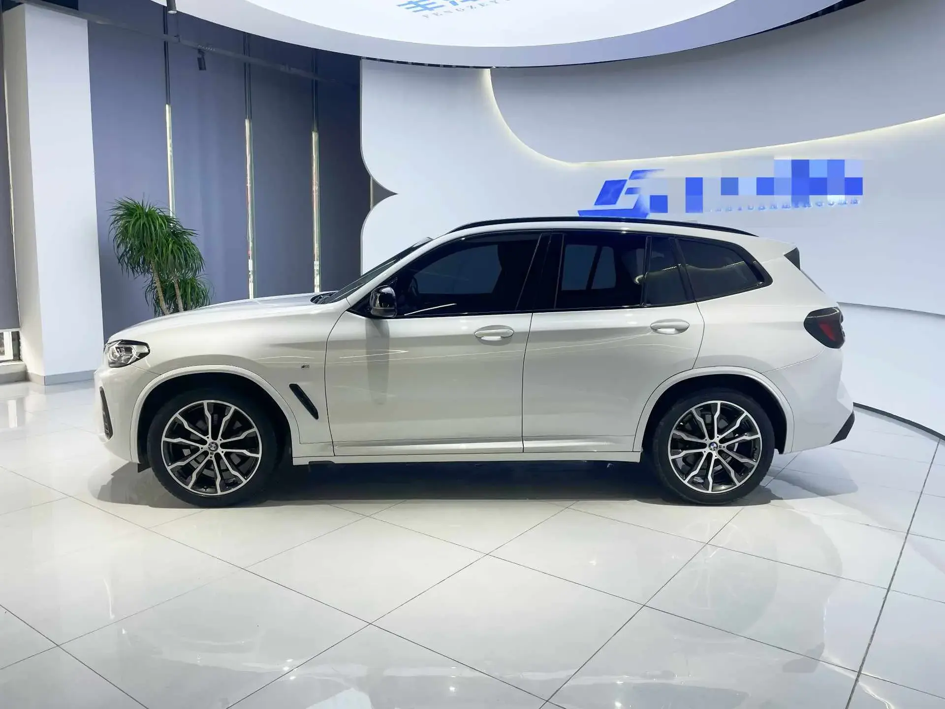 2022 BMW X3 thumbnail 2