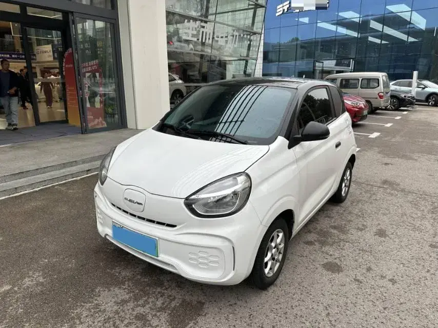 2022 ROEWE CLEVER view 1