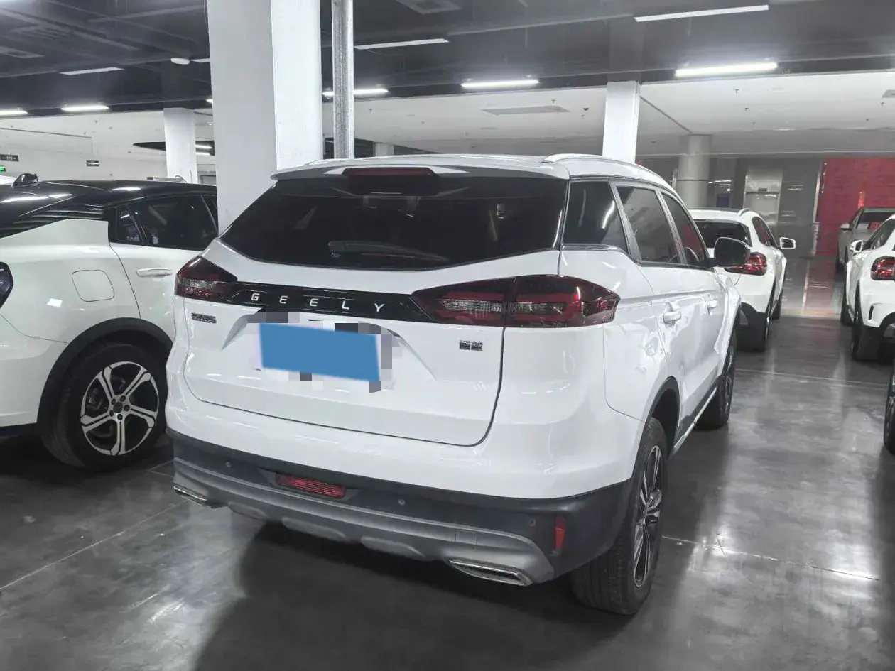 2022 GEELY AZKARRA thumbnail 3