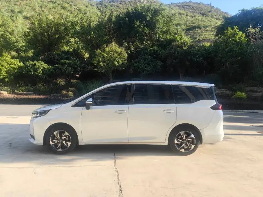 2023 GAC TRUMPCHI thumbnail 3