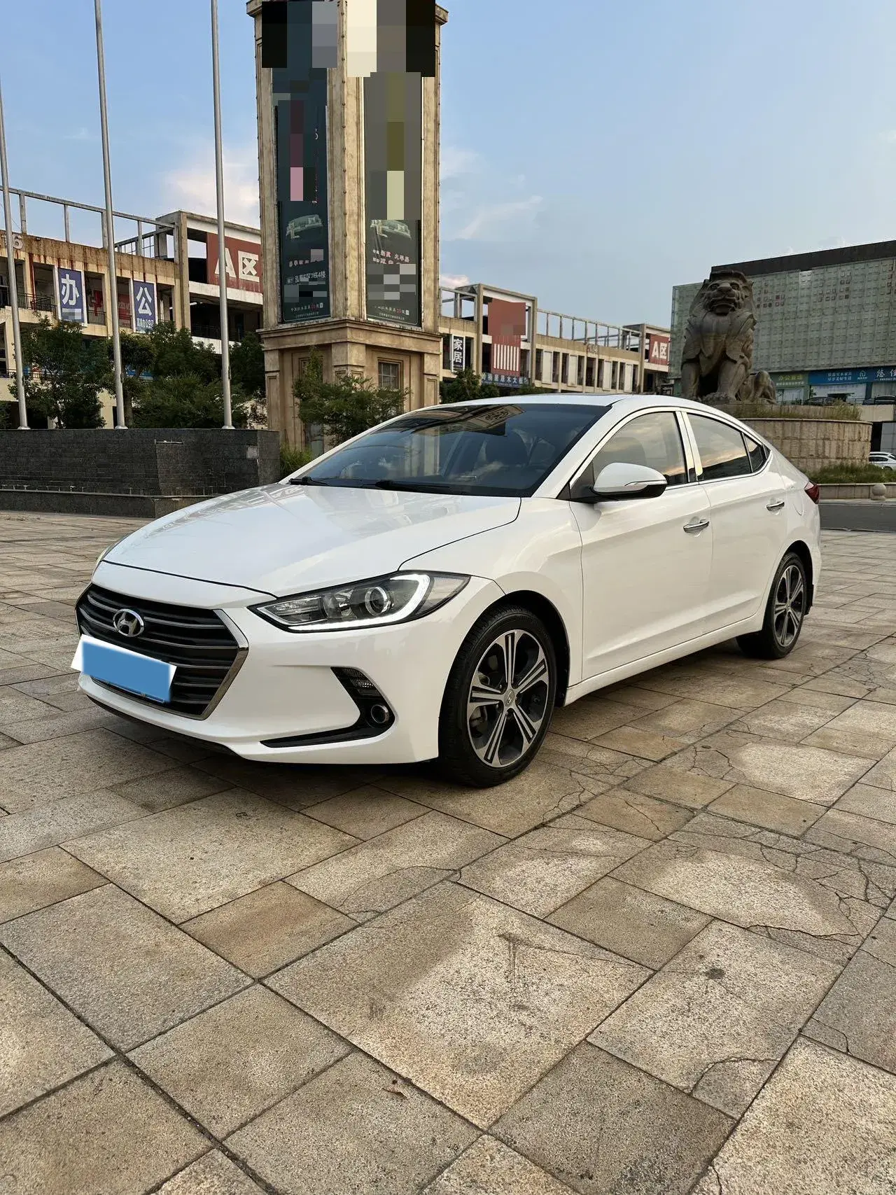 2018 HYUNDAI ELANTRA view 1