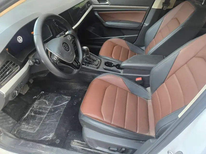 2021 VOLKSWAGEN LAVIDA thumbnail 2