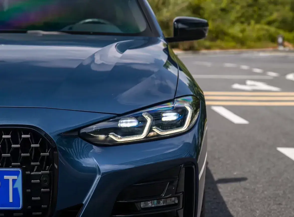 2022 BMW 4 thumbnail 3