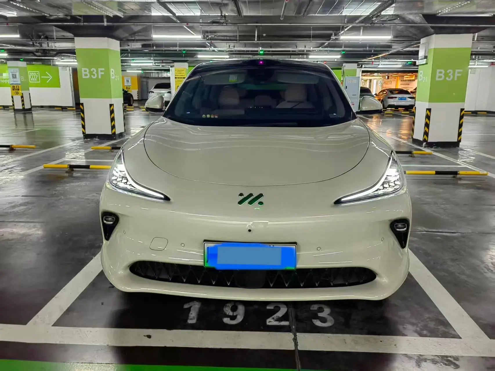 2025 IM LS6 thumbnail 2