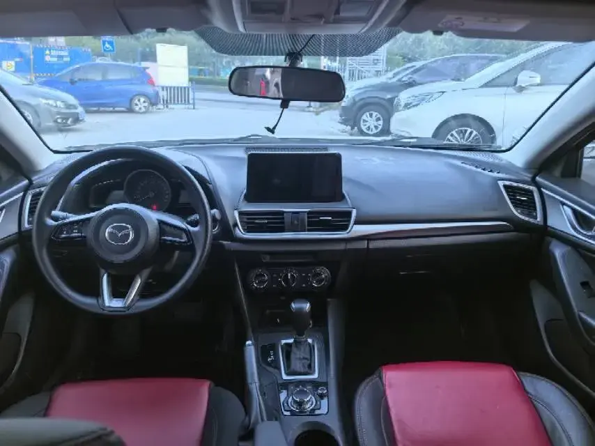 2019 MAZDA 3 thumbnail 4