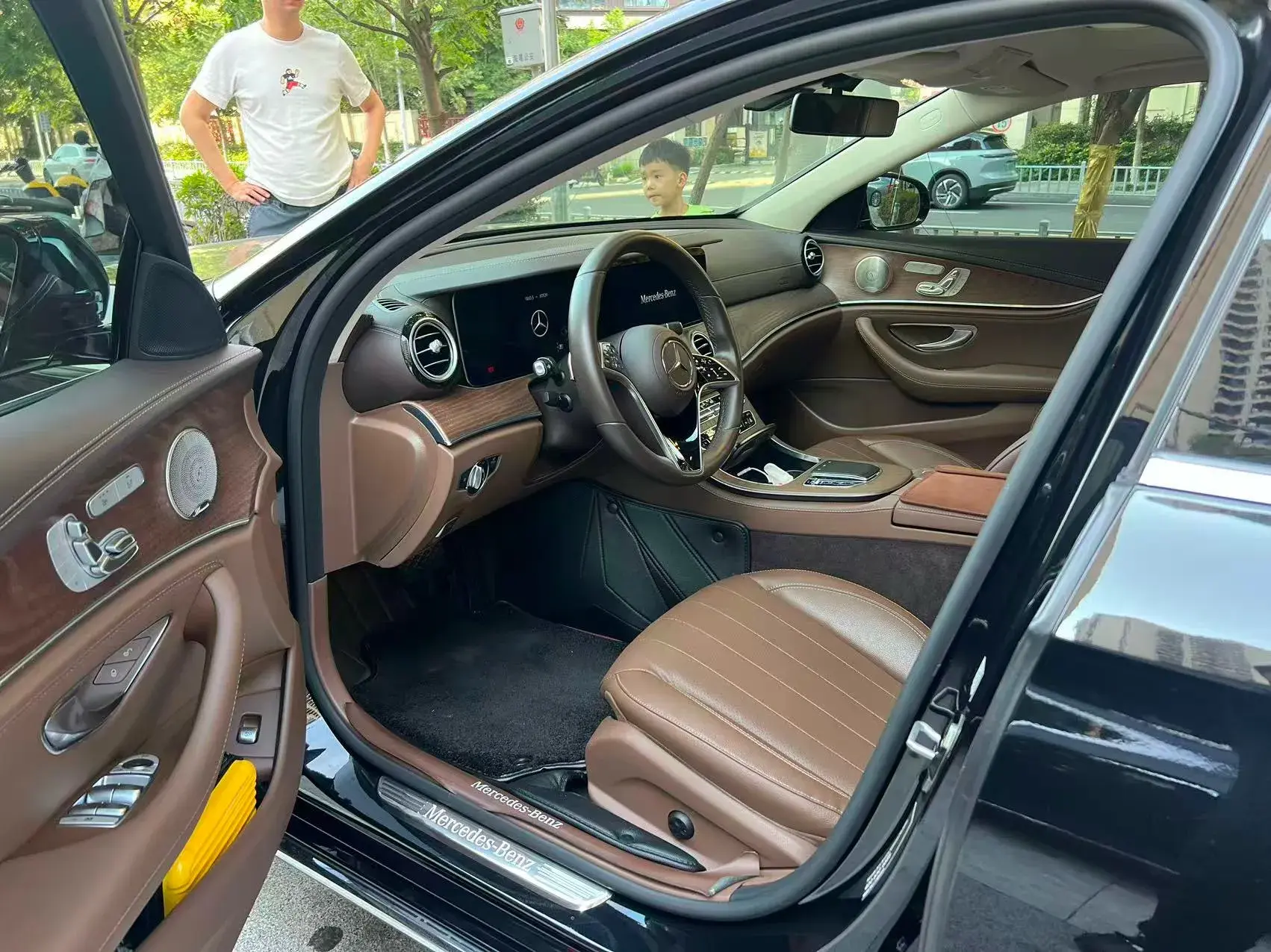 2022 MERCEDES-BENZ E thumbnail 2