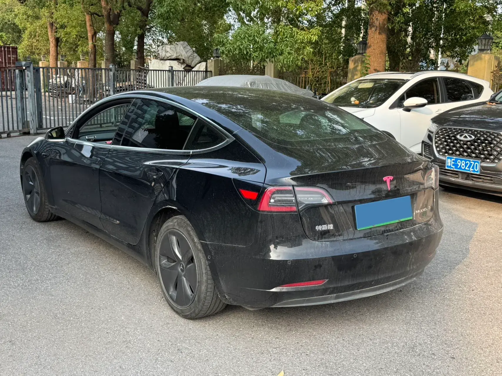 2019 TESLA MODEL thumbnail 3