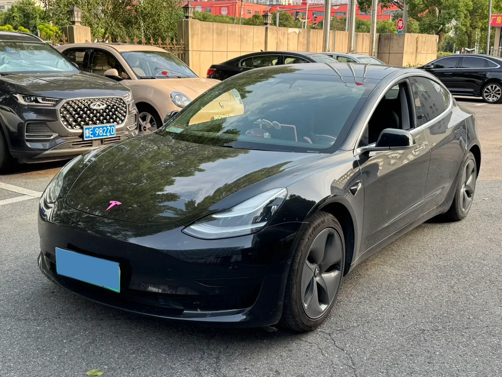 2019 TESLA MODEL view 1
