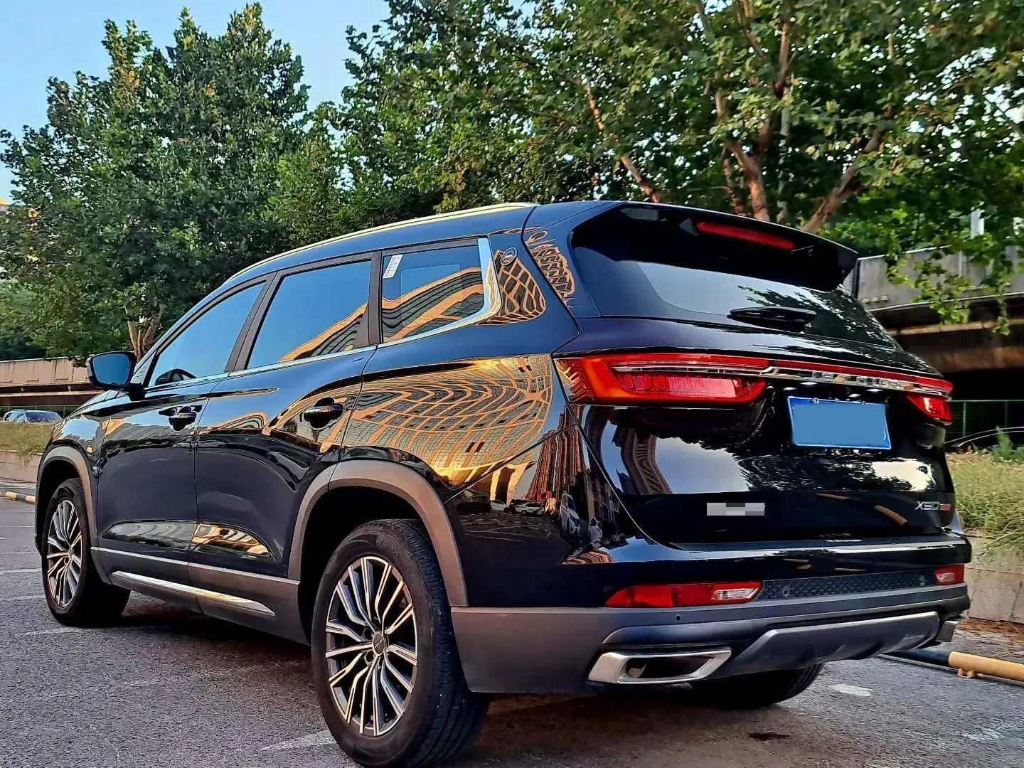 2023 JETOUR X90 thumbnail 4