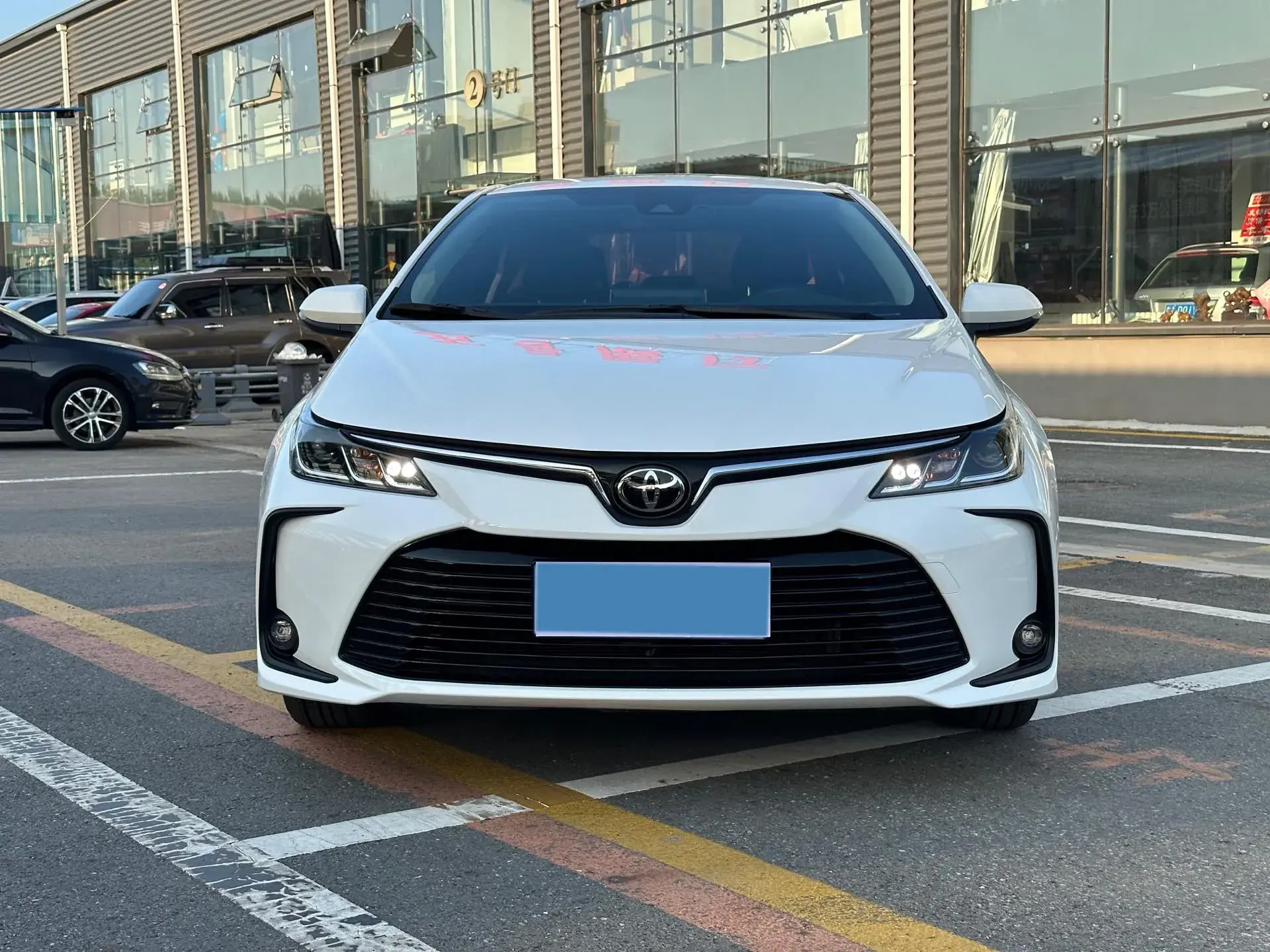 2021 TOYOTA COROLLA thumbnail 2