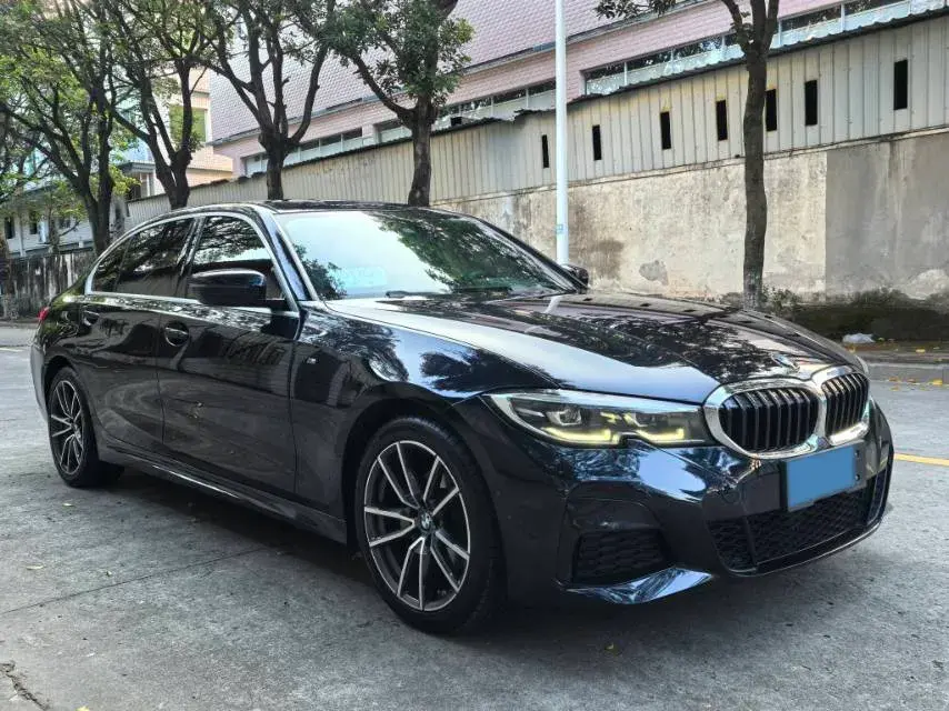 2021 BMW 3 thumbnail 3