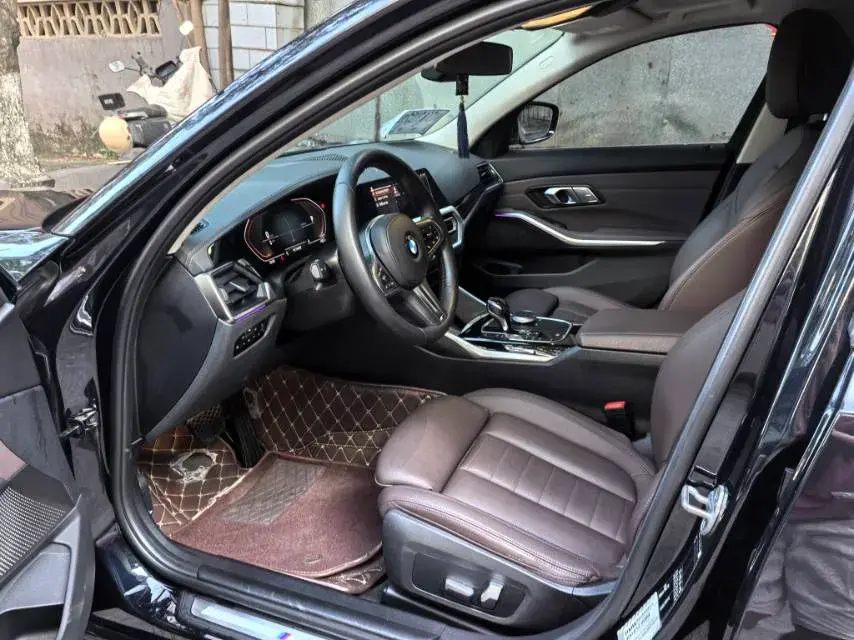 2021 BMW 3 thumbnail 4