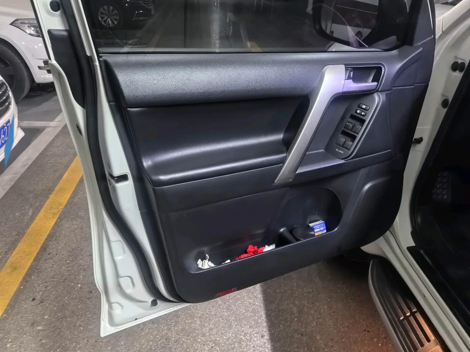 2019 TOYOTA LAND thumbnail 4