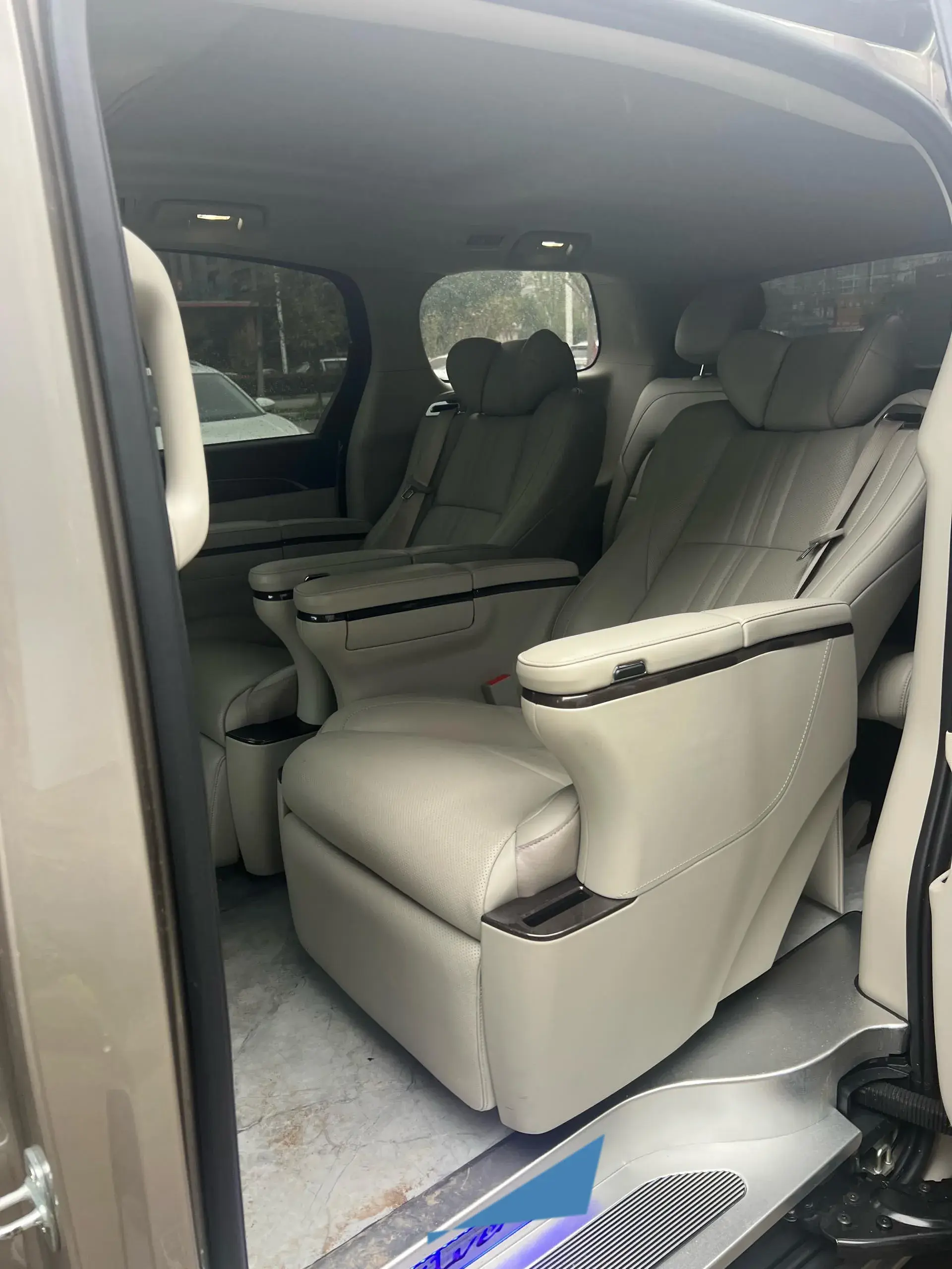 2023 BUICK GL8 thumbnail 3