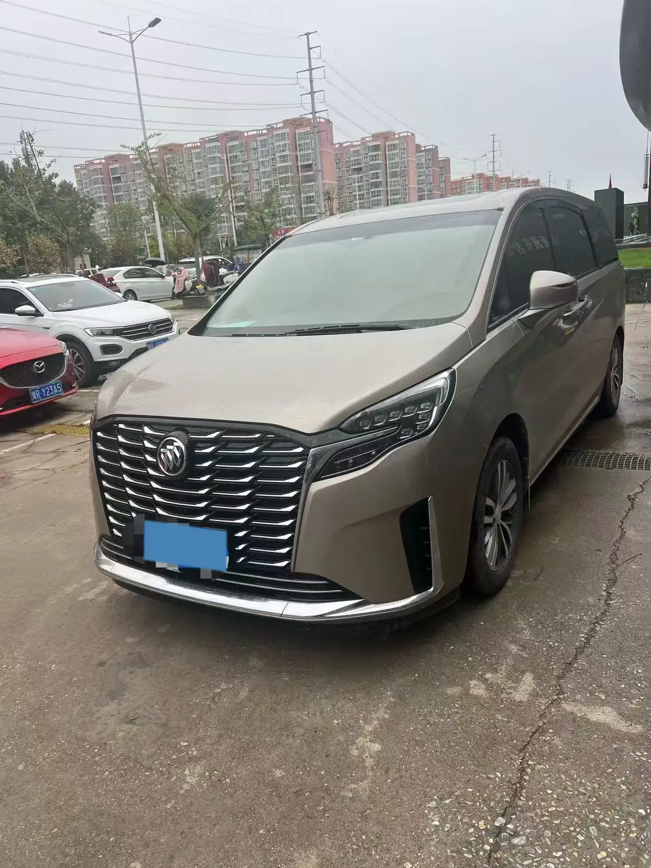 2023 BUICK GL8 view 1