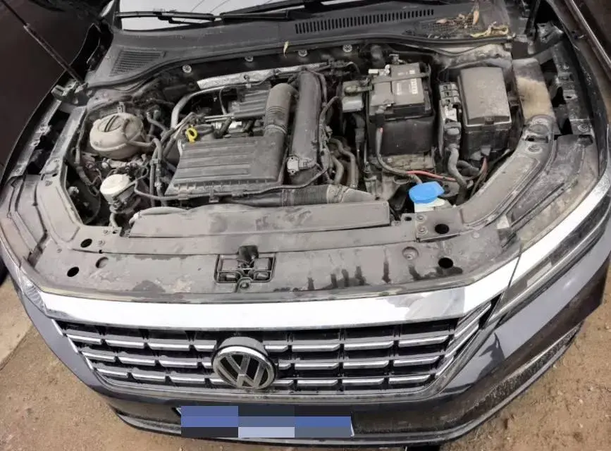 2019 VOLKSWAGEN PASSAT thumbnail 3