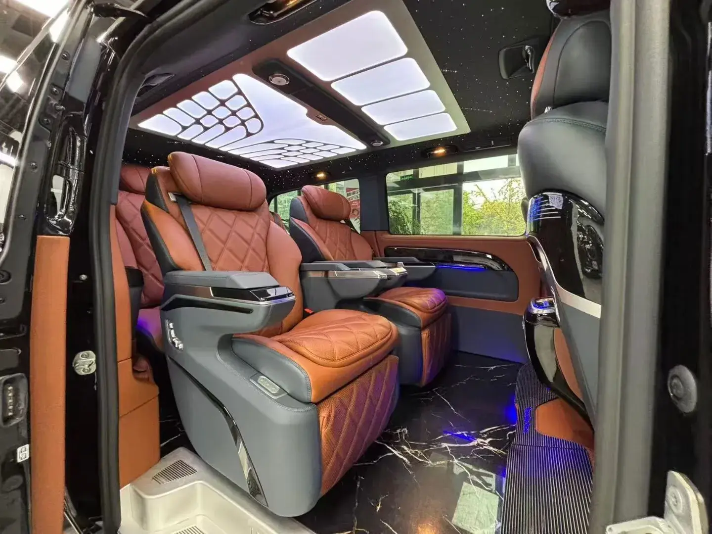 2024 MERCEDES-BENZ VITO thumbnail 4