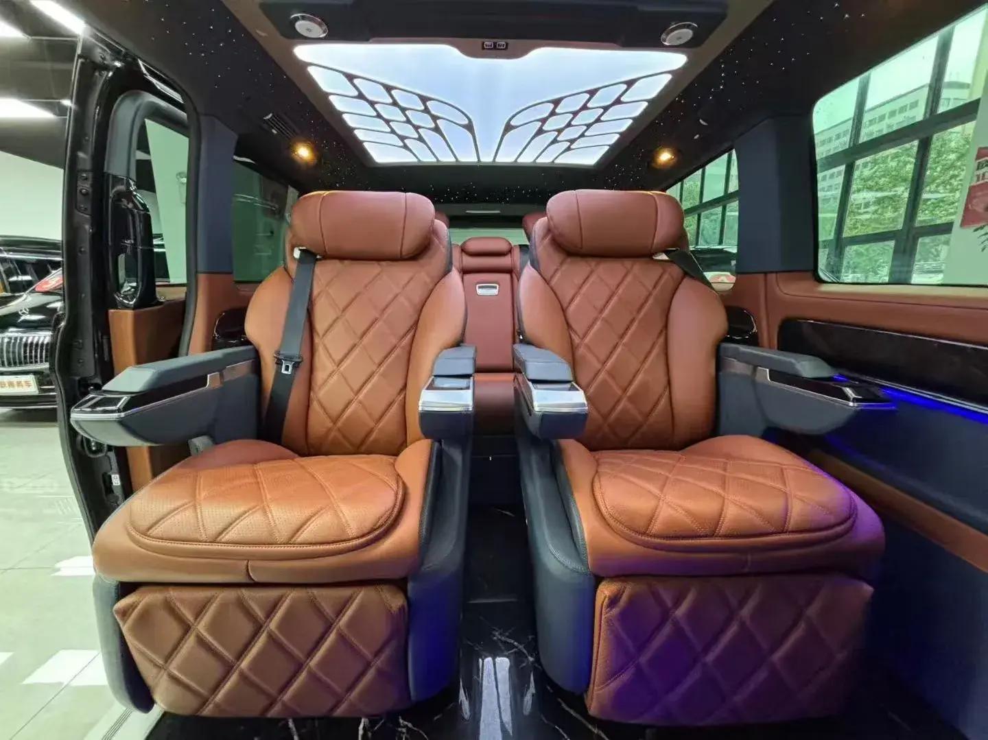 2024 MERCEDES-BENZ VITO thumbnail 3