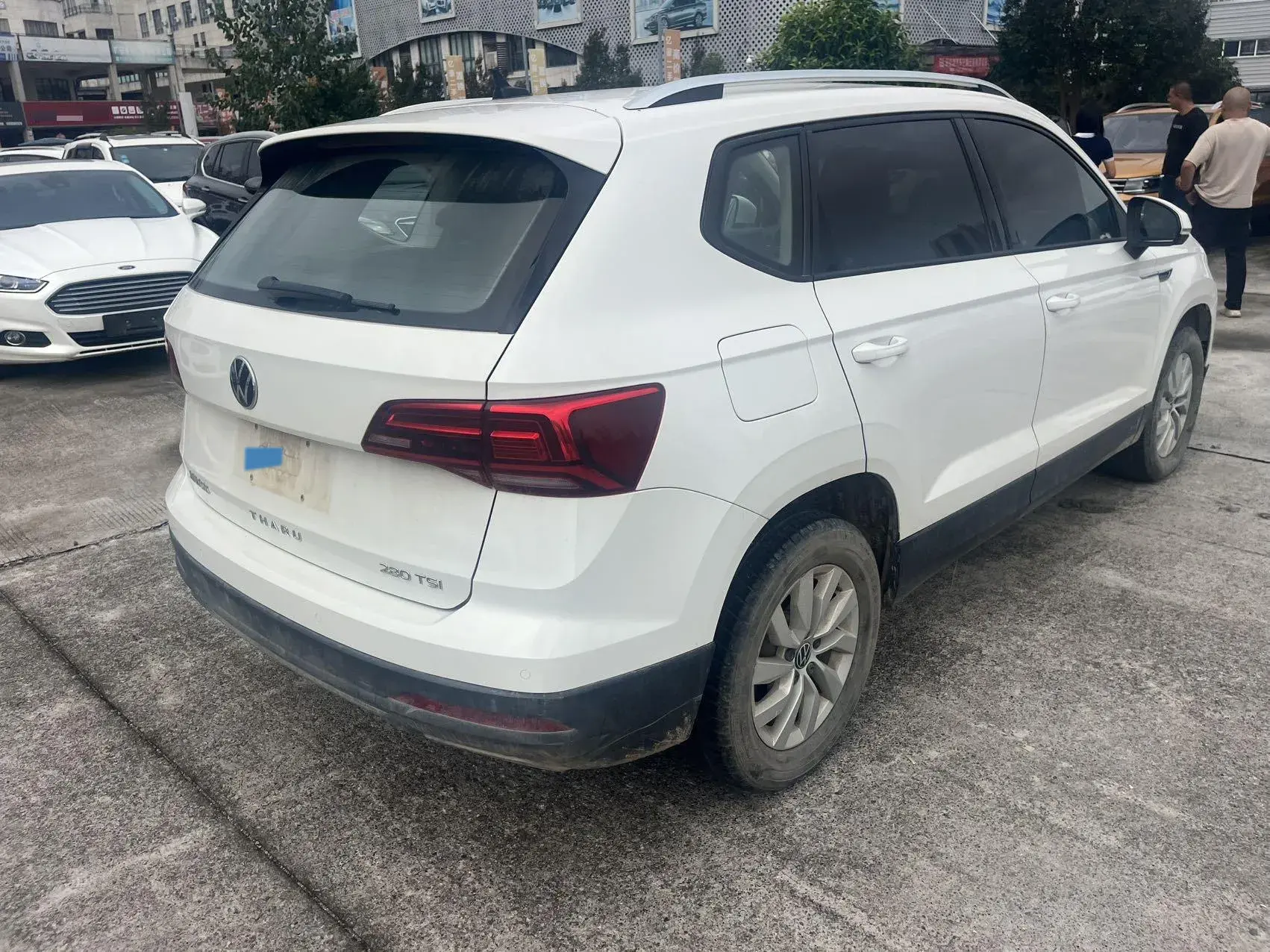 2022 VOLKSWAGEN THARU thumbnail 4