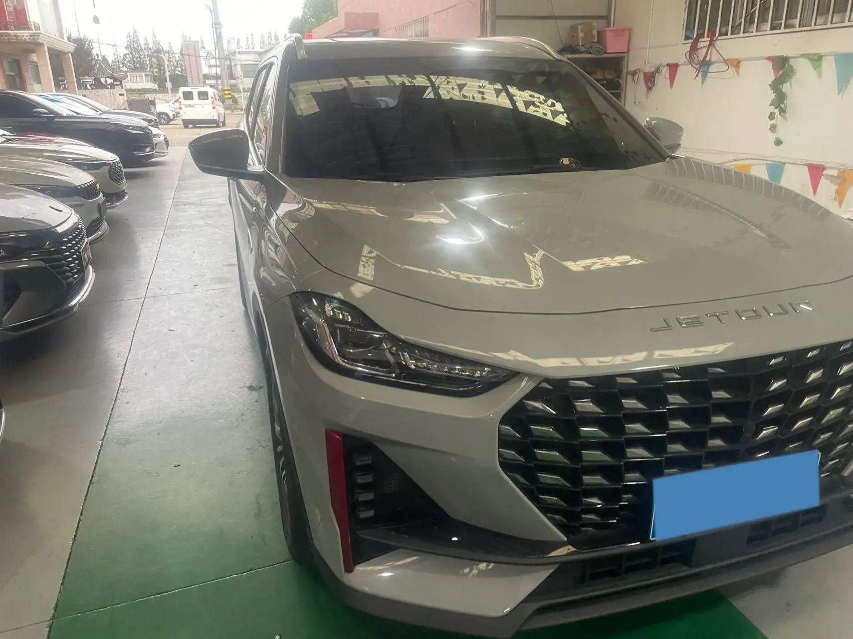 2023 JETOUR X70 thumbnail 3