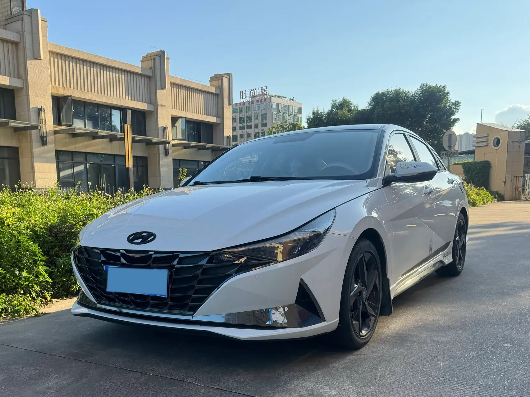 2021 HYUNDAI ELANTRA view 1