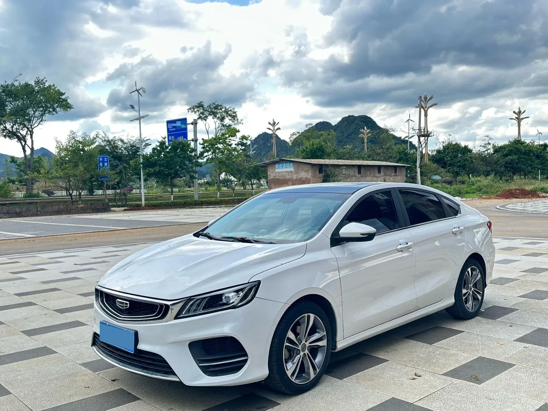 2019 GEELY BINRAY view 1