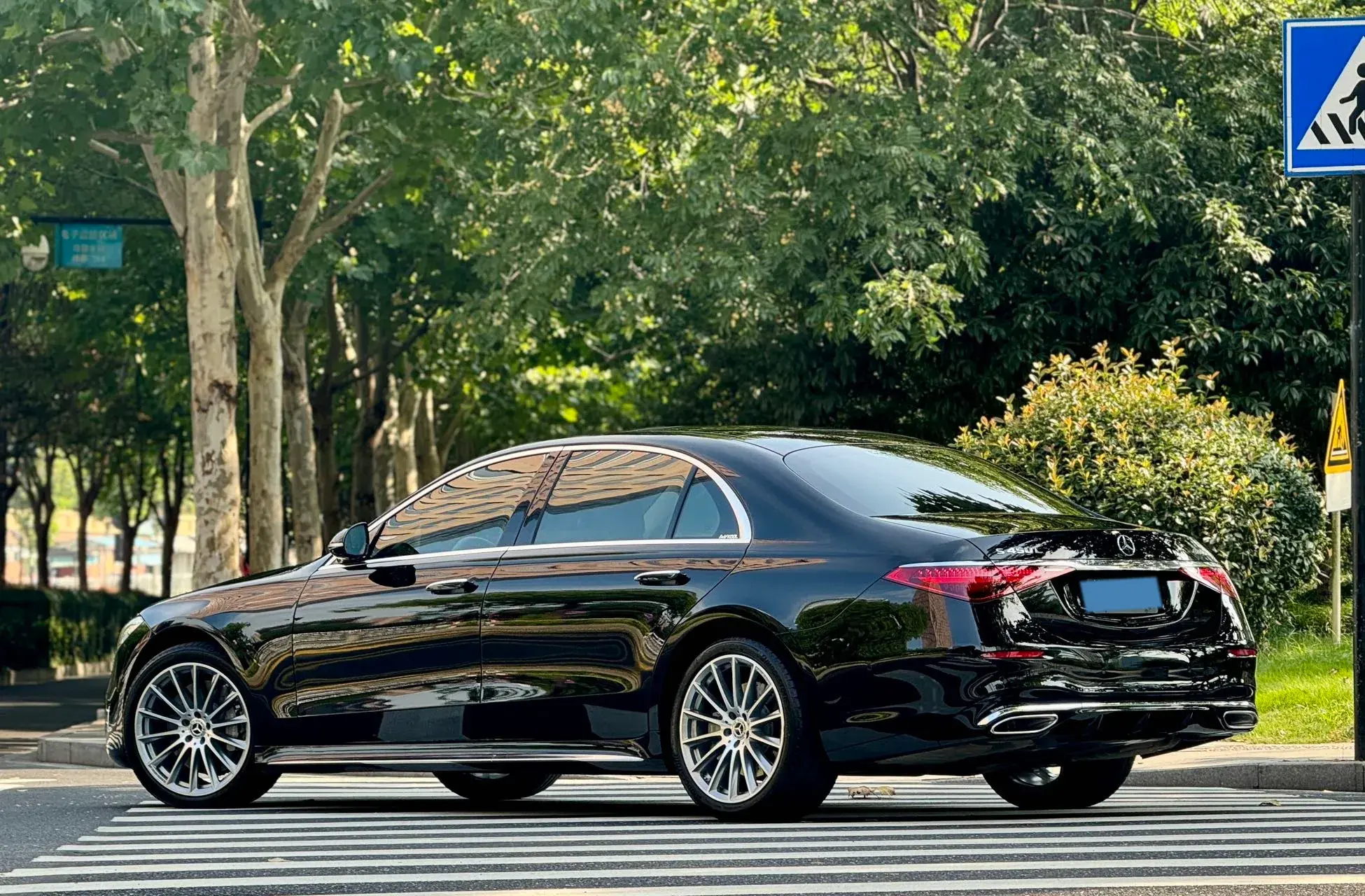 2023 MERCEDES-BENZ S thumbnail 3