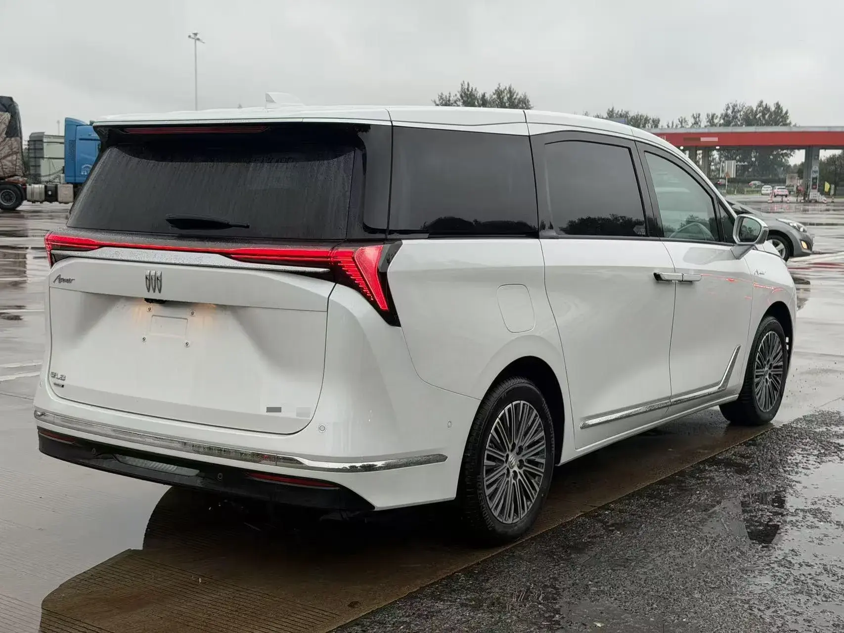 2024 BUICK GL8 thumbnail 4