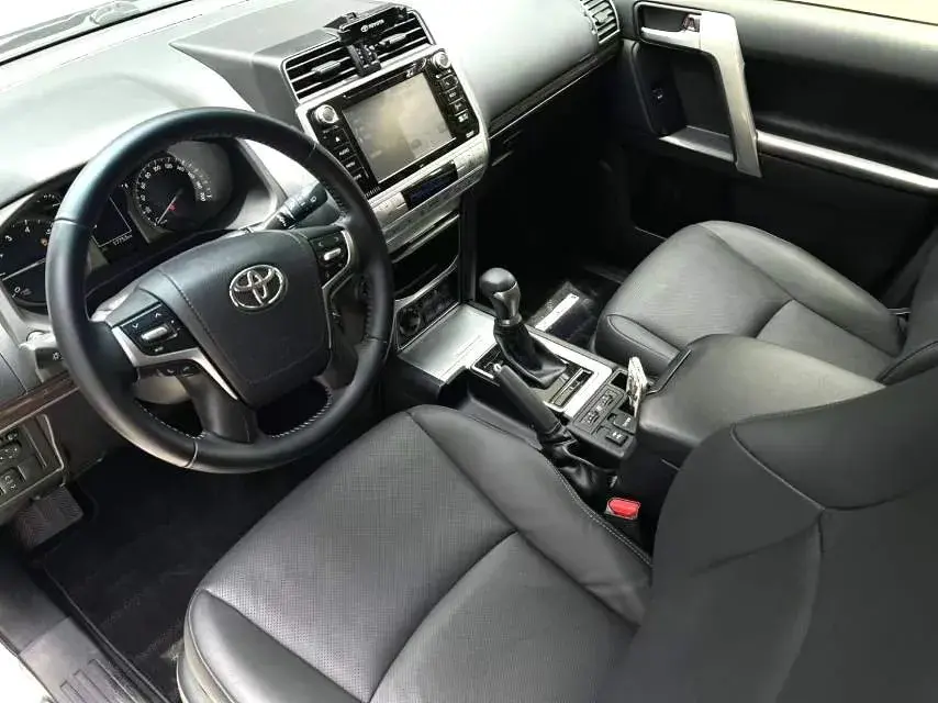 2018 TOYOTA LAND thumbnail 4