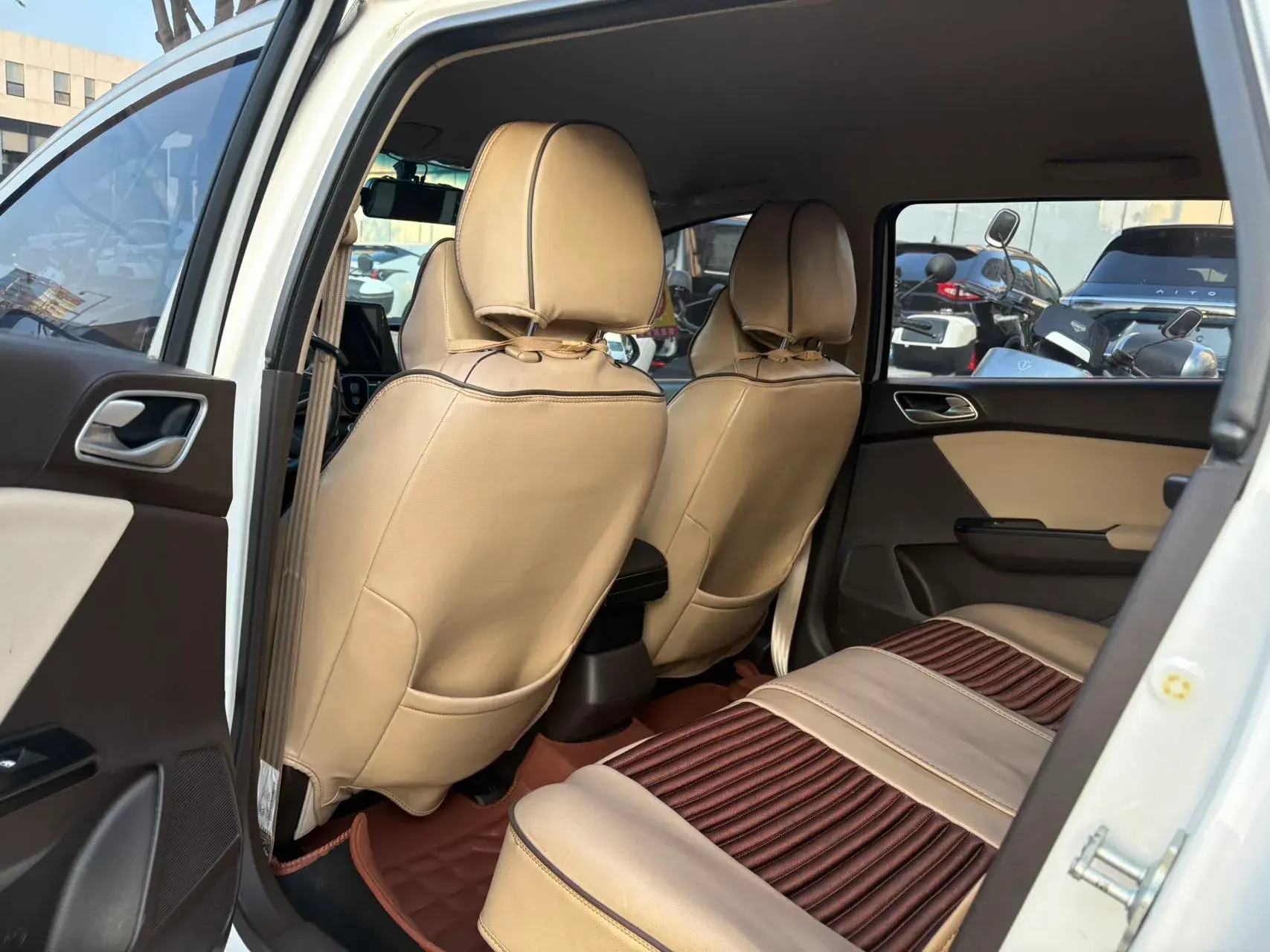 2019 BAOJUN 530 thumbnail 3