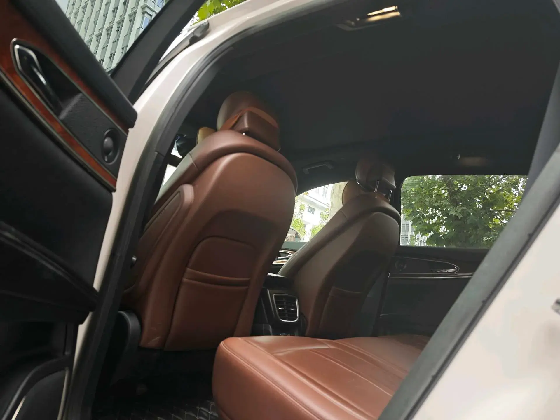 2019 LINCOLN NAUTILUS thumbnail 4