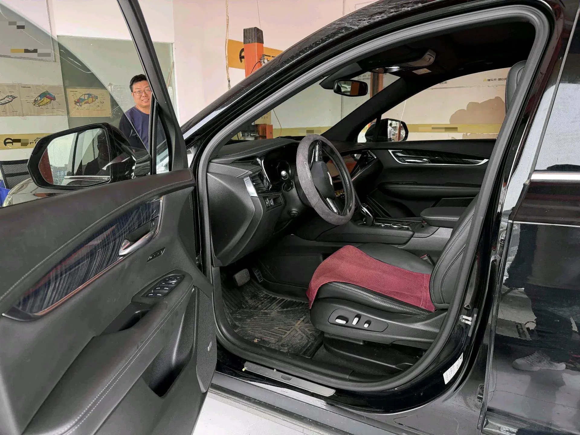 2021 CADILLAC XT6 thumbnail 2