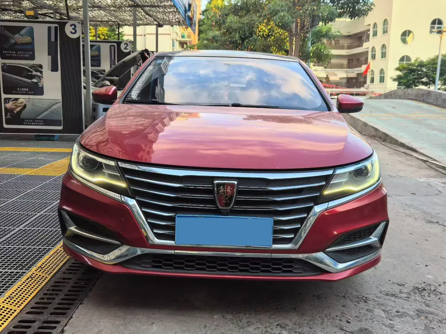 2019 ROEWE I6 thumbnail 2