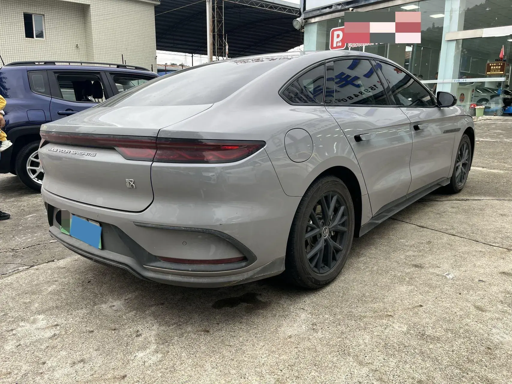 2025 BYD HAN thumbnail 3