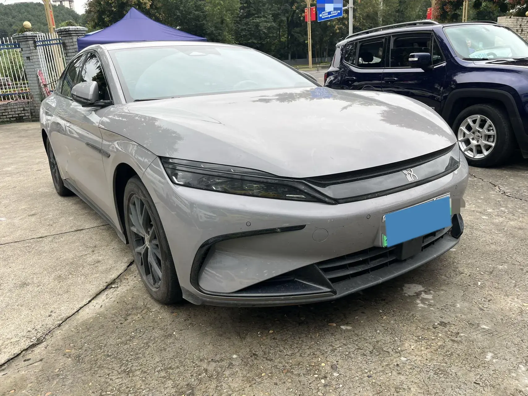 2025 BYD HAN thumbnail 2