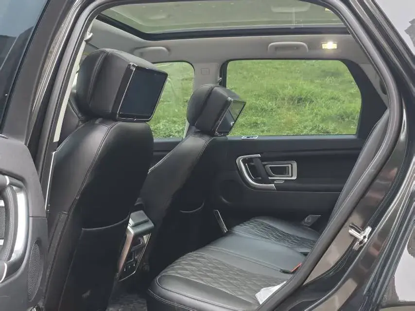 2018 LAND ROVER thumbnail 4