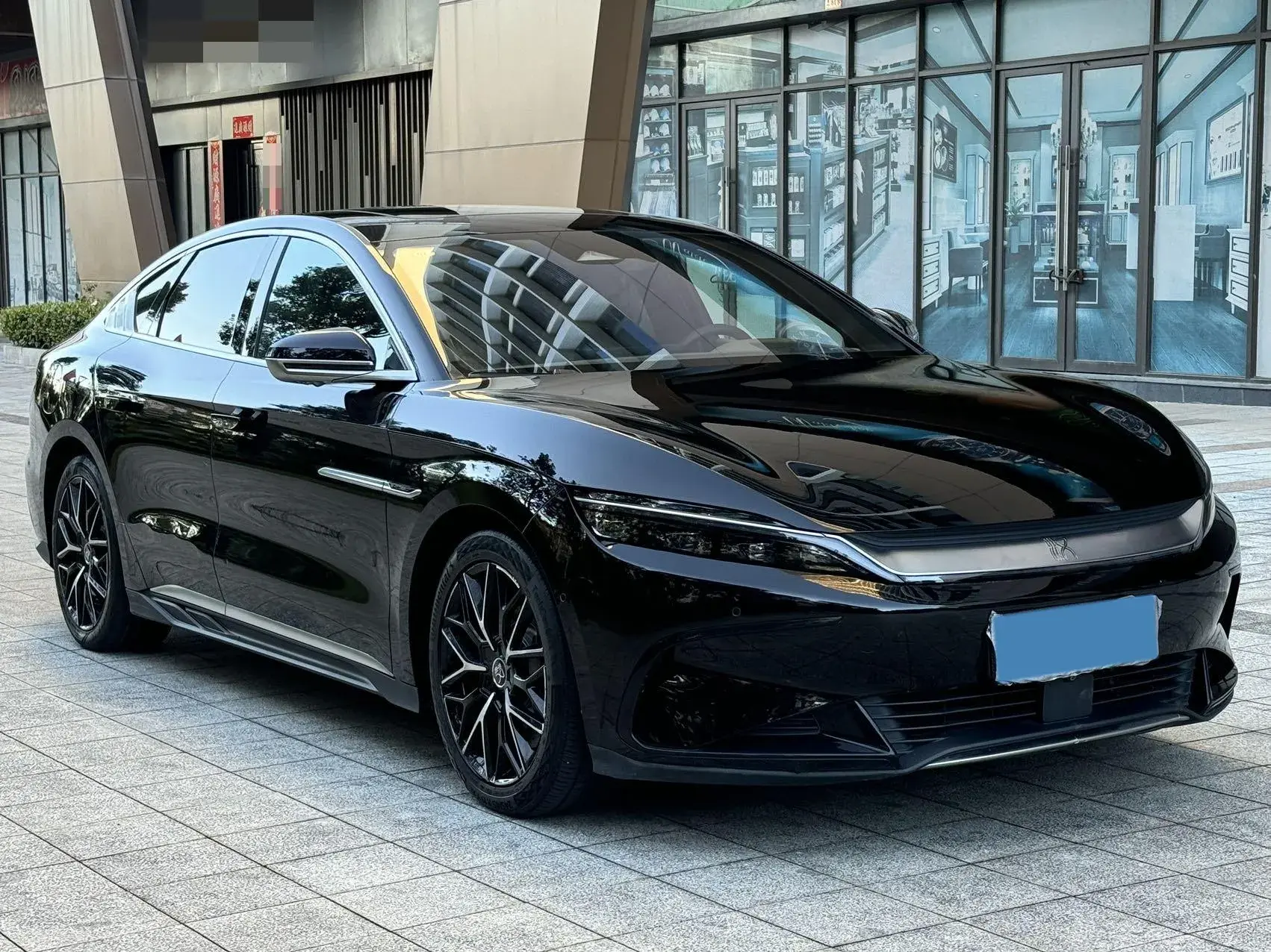 2022 BYD HAN thumbnail 3