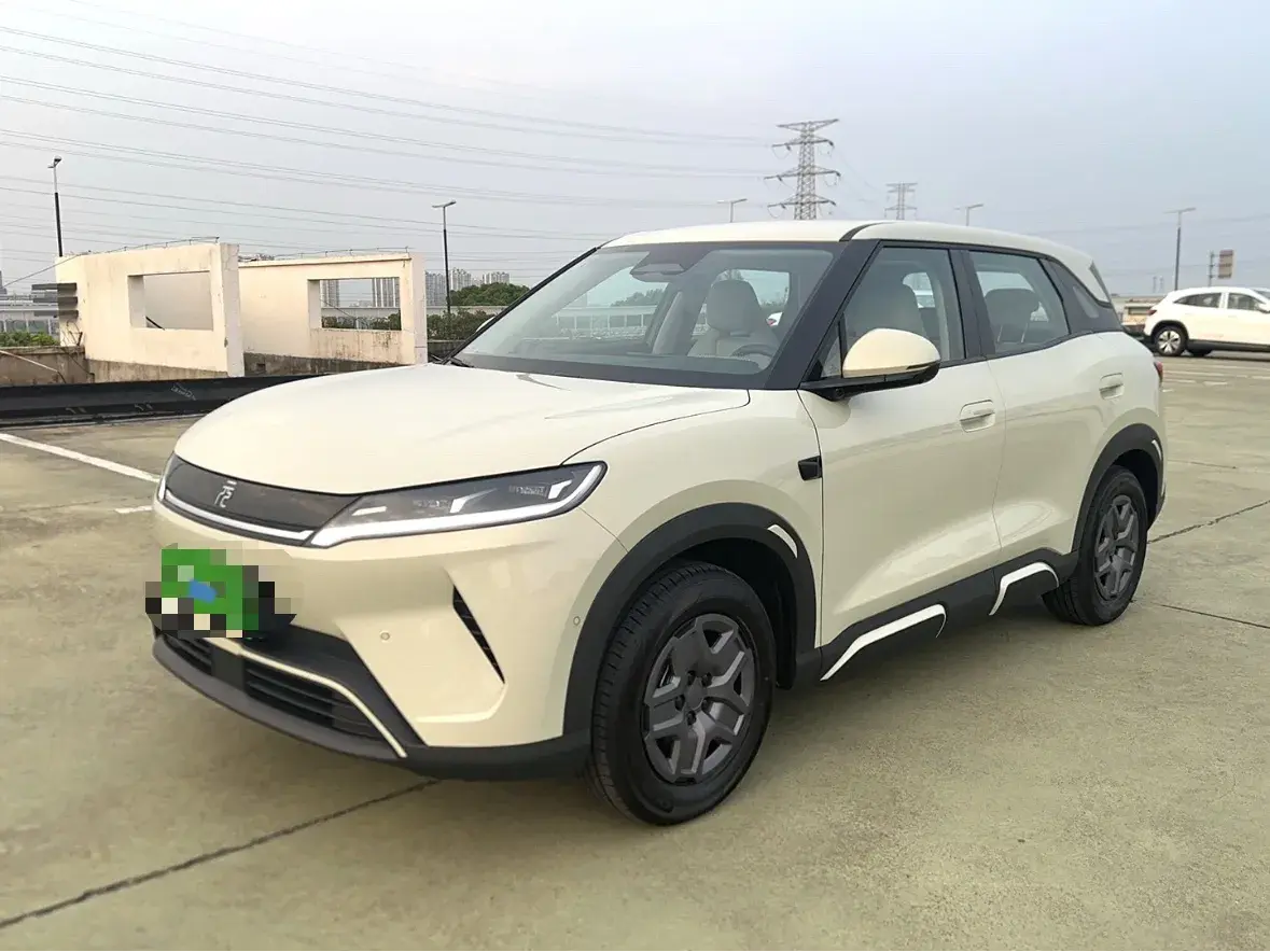 2025 BYD YUANUP view 1