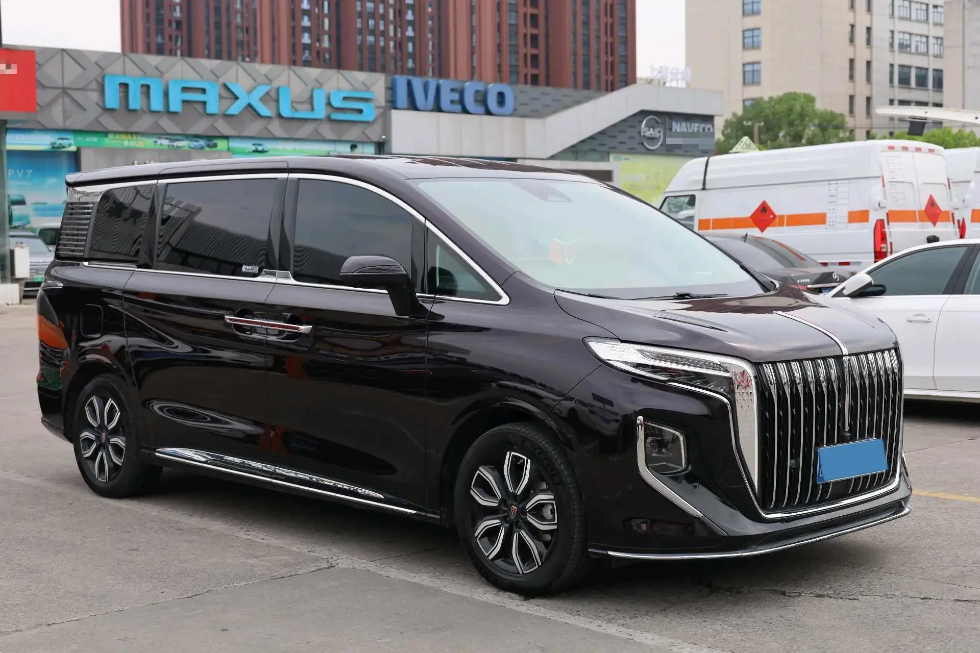 2023 HONGQI HQ9 thumbnail 3