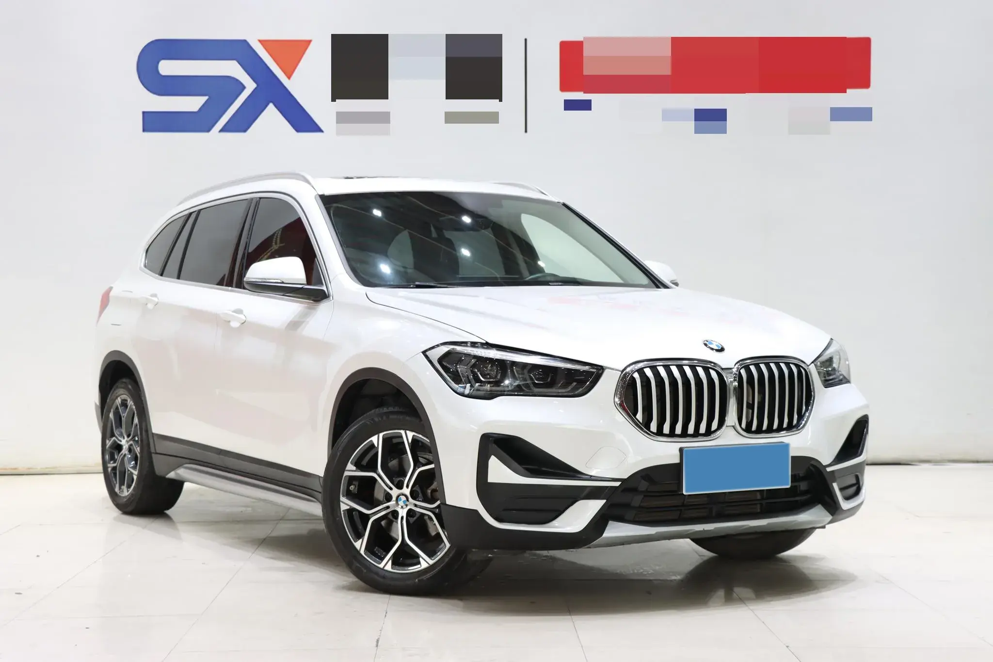 2020 BMW X1 thumbnail 3