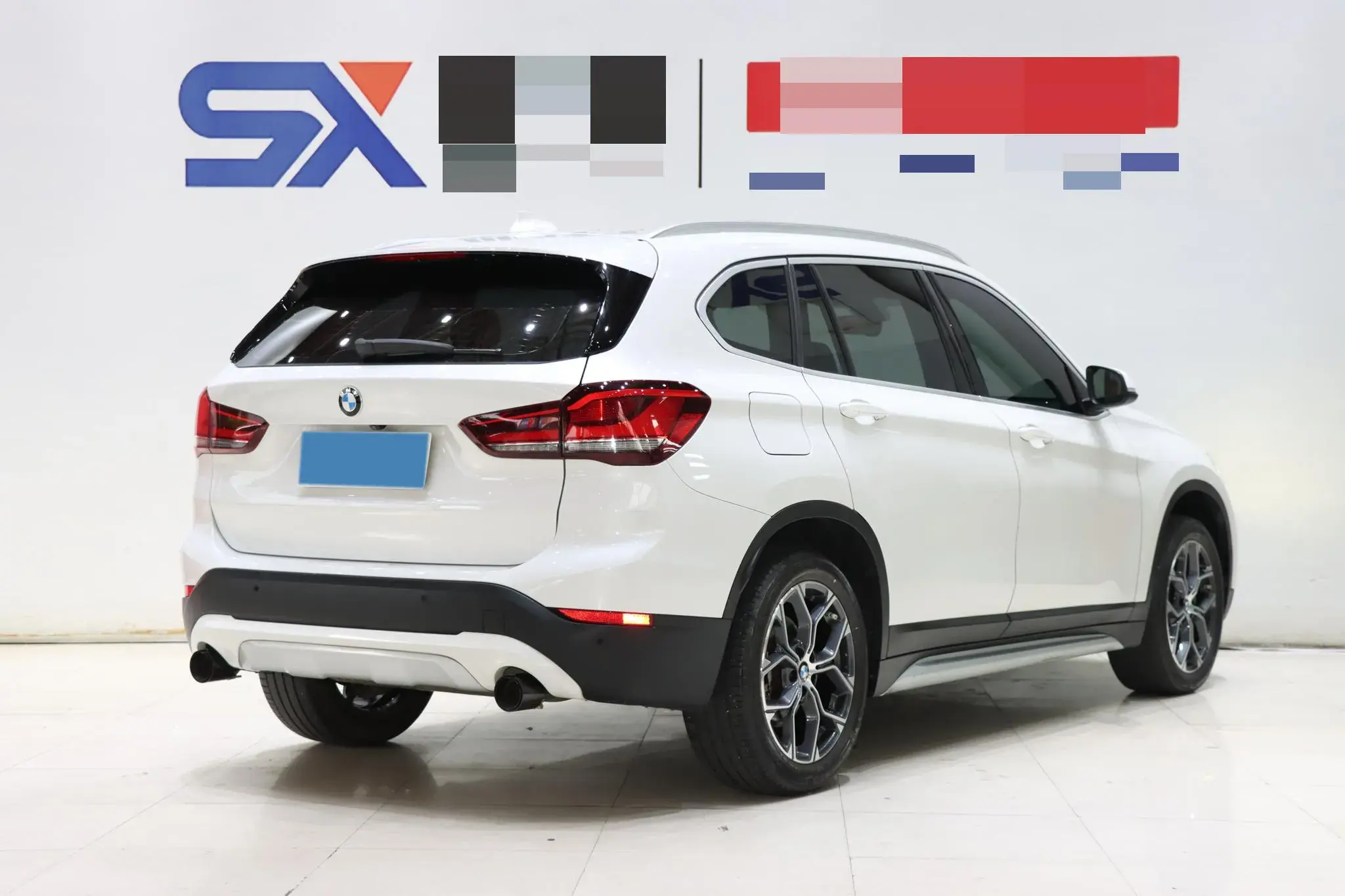 2020 BMW X1 thumbnail 4