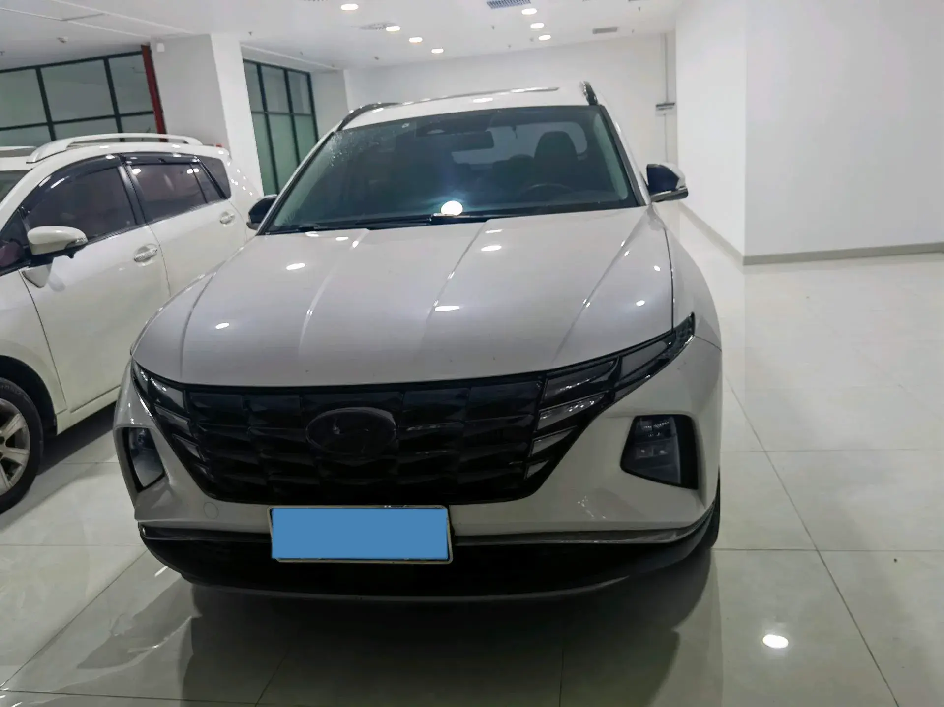 2021 HYUNDAI TUCSON thumbnail 2