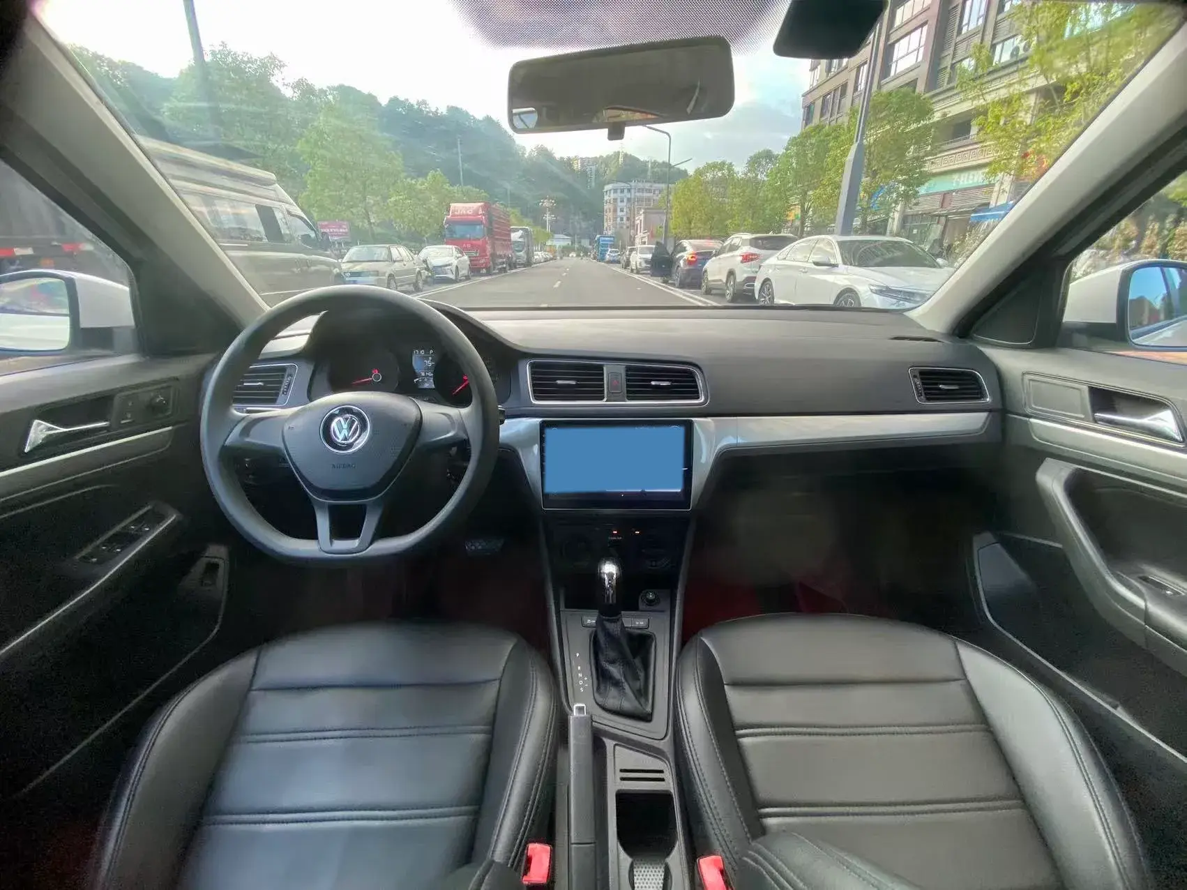 2017 VOLKSWAGEN LAVIDA thumbnail 4