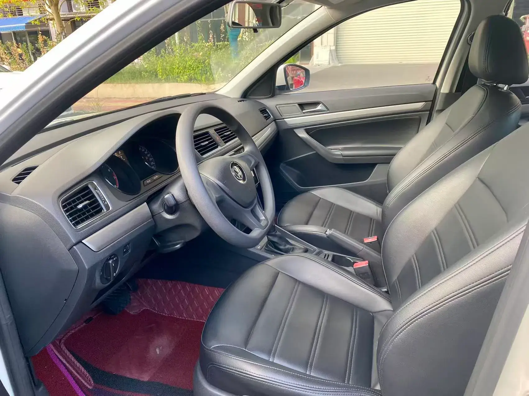 2017 VOLKSWAGEN LAVIDA thumbnail 3