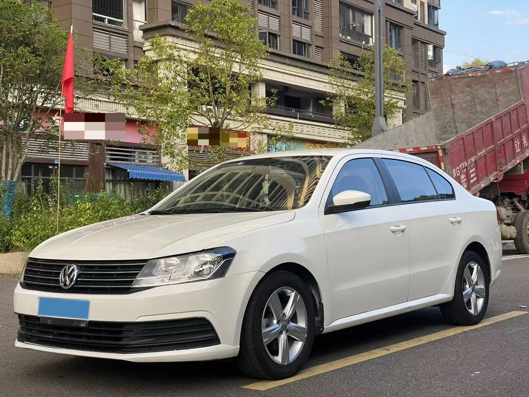 2017 VOLKSWAGEN LAVIDA view 1