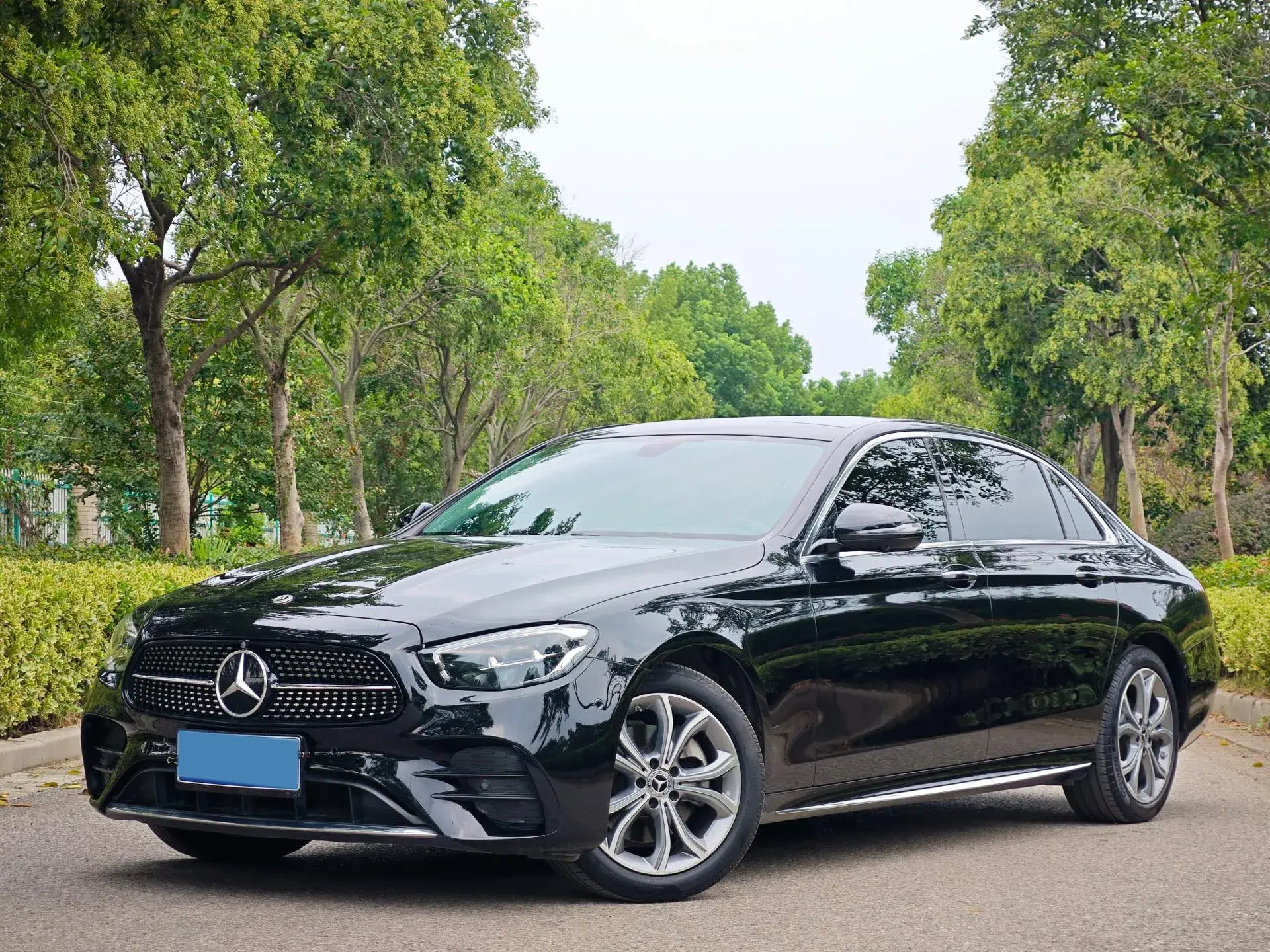 2022 MERCEDES-BENZ E view 1