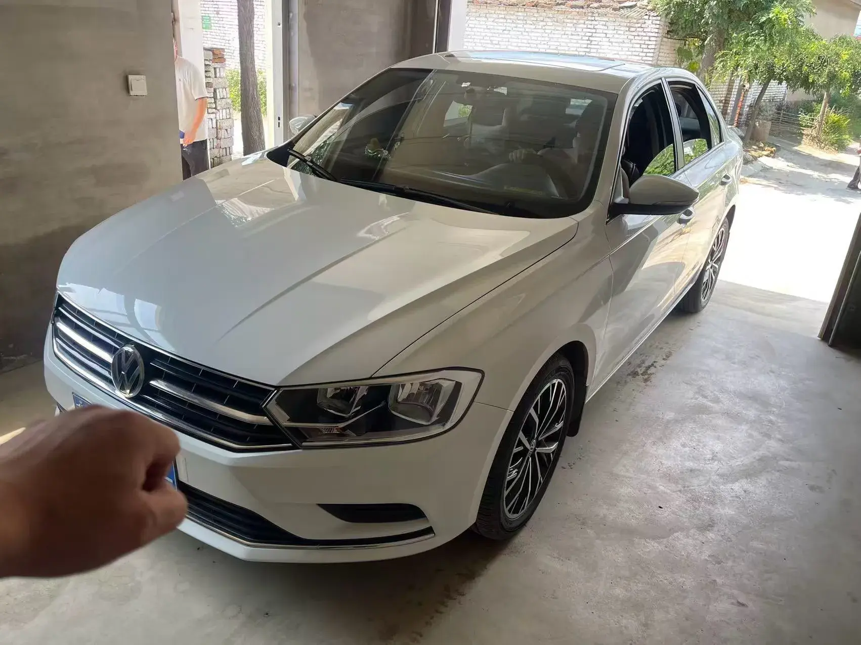 2019 VOLKSWAGEN BORA view 1