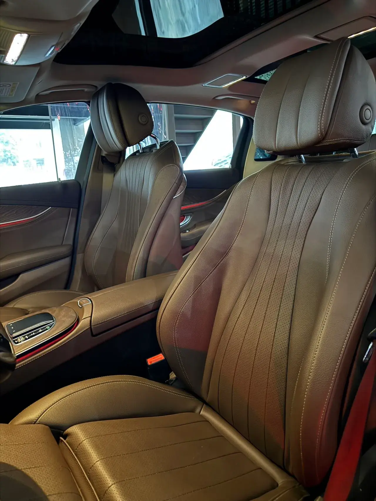 2022 MERCEDES-BENZ E thumbnail 4