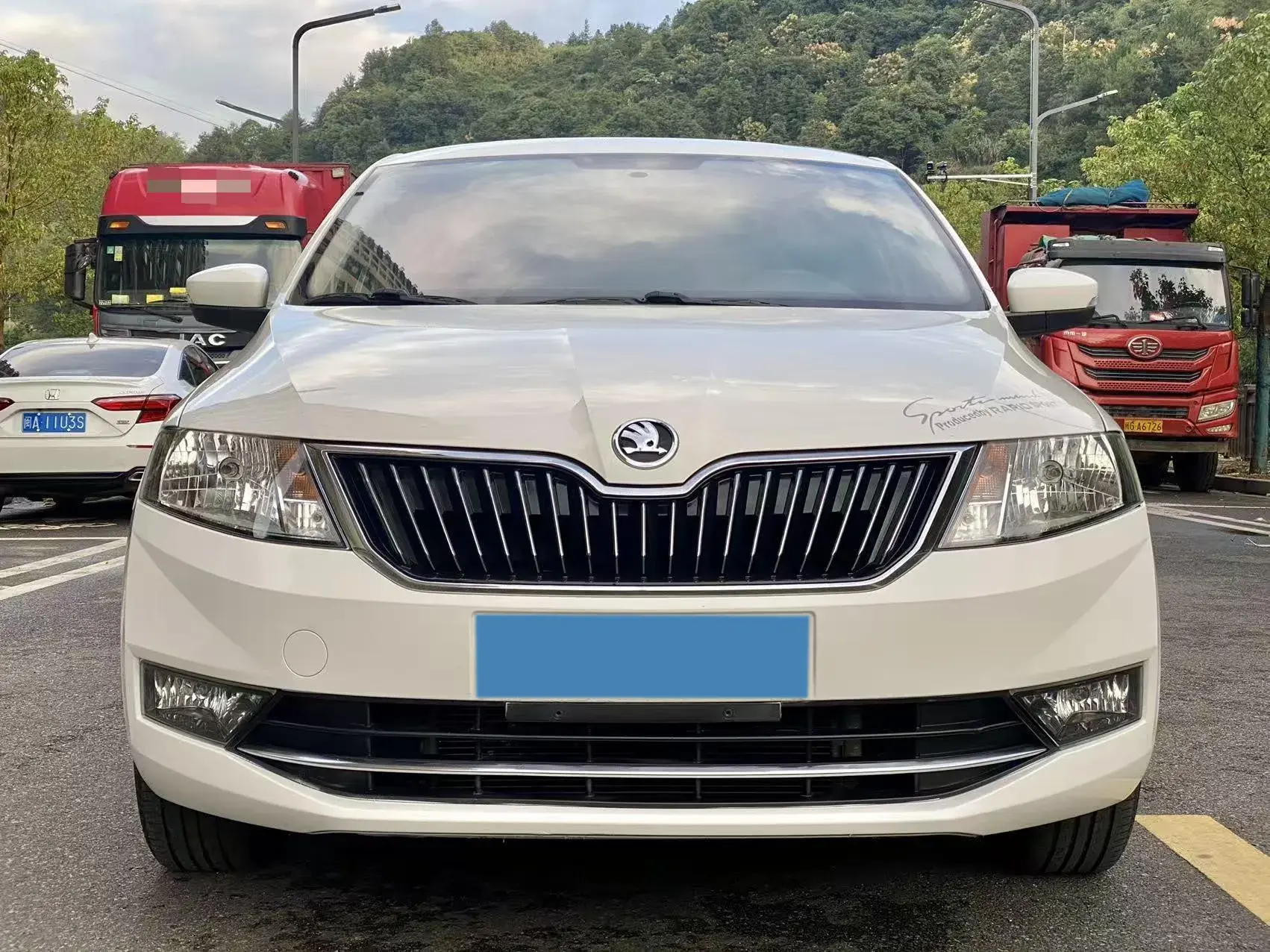 2019 SKODA RAPID thumbnail 2