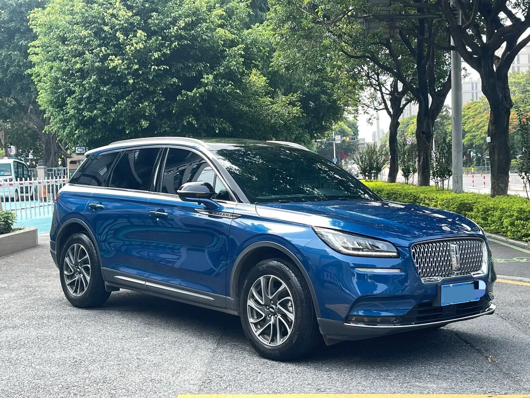 2020 LINCOLN CORSAIR thumbnail 2